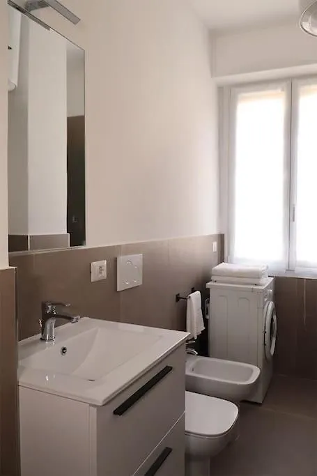Bilocale Metro 4 Blu Frattini - Airport Linate Apartment Milan