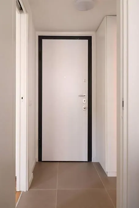 Bilocale Metro 4 Blu Frattini - Airport Linate Apartment Milan